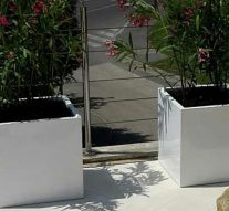 Vanjske žardinjere upotpunit će svaki vrt