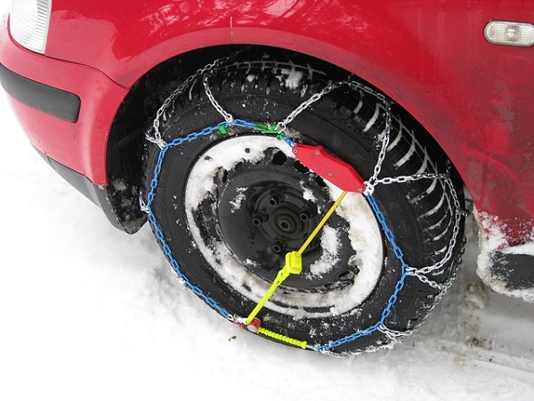 Lanci za snijeg za auto