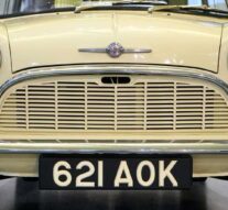 Držač za registarsku tablicu za auto ima važnu funkciju